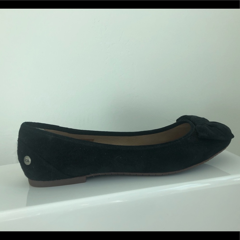 Black Velvet Bow-Tie Ugg Ballet Flats